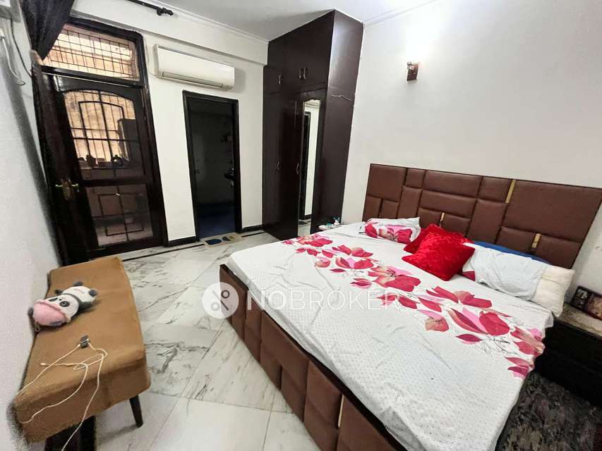 3 BHK Flat In Uppal Southend, Sector 49 For Sale  In Sector 49