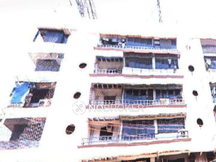 Shared Room for Female In 1 BHK  In Goma Gali Versova  In Goma Gali