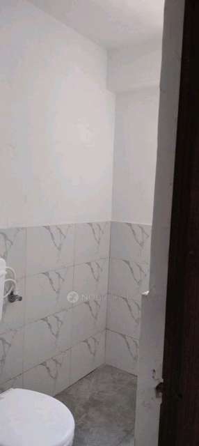 2 BHK Flat In The Kings Way Aop for Rent  In Ghorpadi