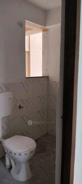 2 BHK Flat In The Kings Way Aop for Rent  In Ghorpadi