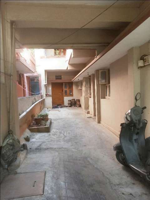 2 BHK House for Lease  In 201, 33rd Cross Rd, Near City College Jayanagar