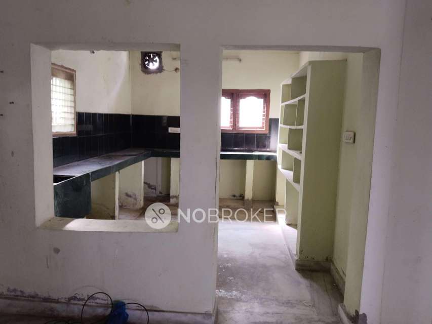 2 BHK House for Rent  In  Isnapur,