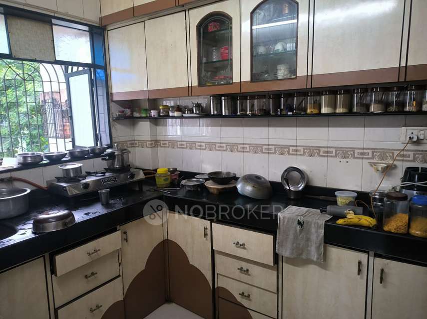 1 BHK Flat In Vyom Chs, Kandivali East For Sale  In Damodar Wadi