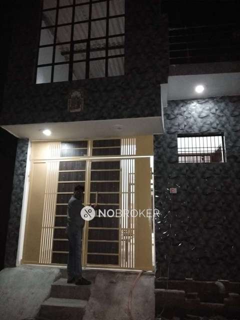 1 BHK Flat In Standalone Building  for Rent  In Lal Kuan