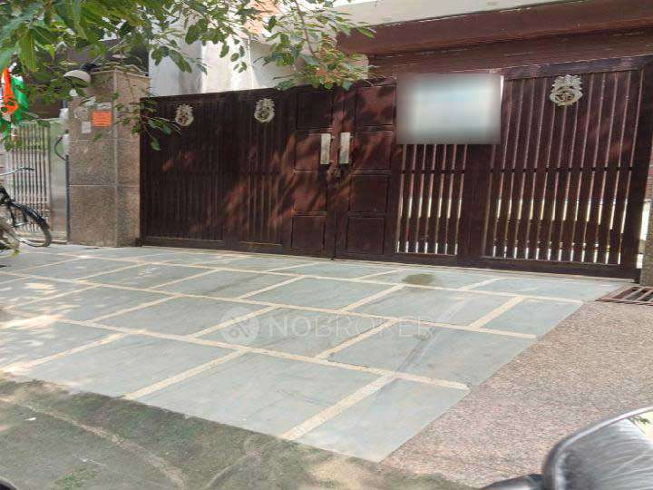 Office Space in Sector 69, Noida for Rent 