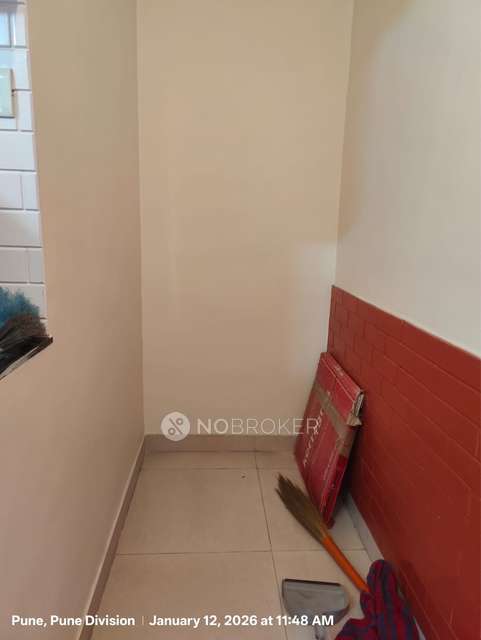 2 BHK Flat In Magarpatta Sylvania for Rent  In  Magarpatta City, Pune