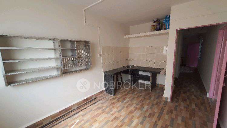 1 BHK Flat In Nikhil Park C For Sale  In Manikbaug