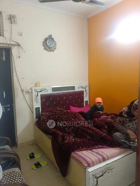 2 BHK House for Rent  In Rishi Nagar, Pitampura