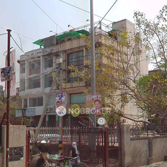 Shop in Mukherjee Nagar, Delhi for sale 