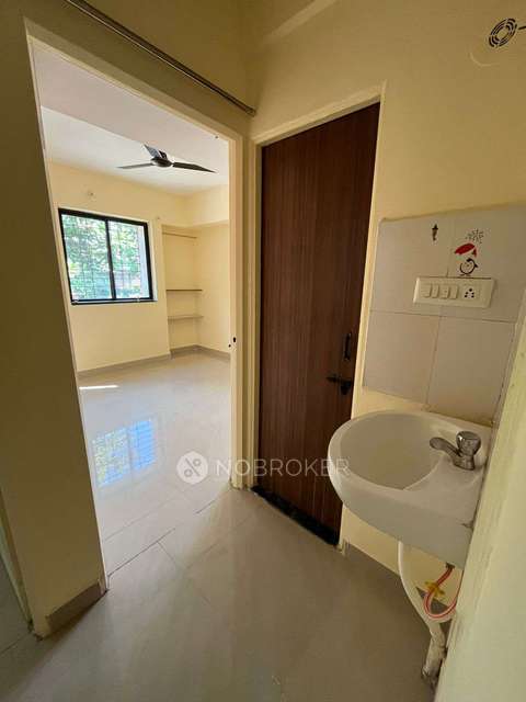 2 BHK Flat In Sai Anand, Vishrantwadi, Vishrantwadi for Rent  In Sai Baba Mandir