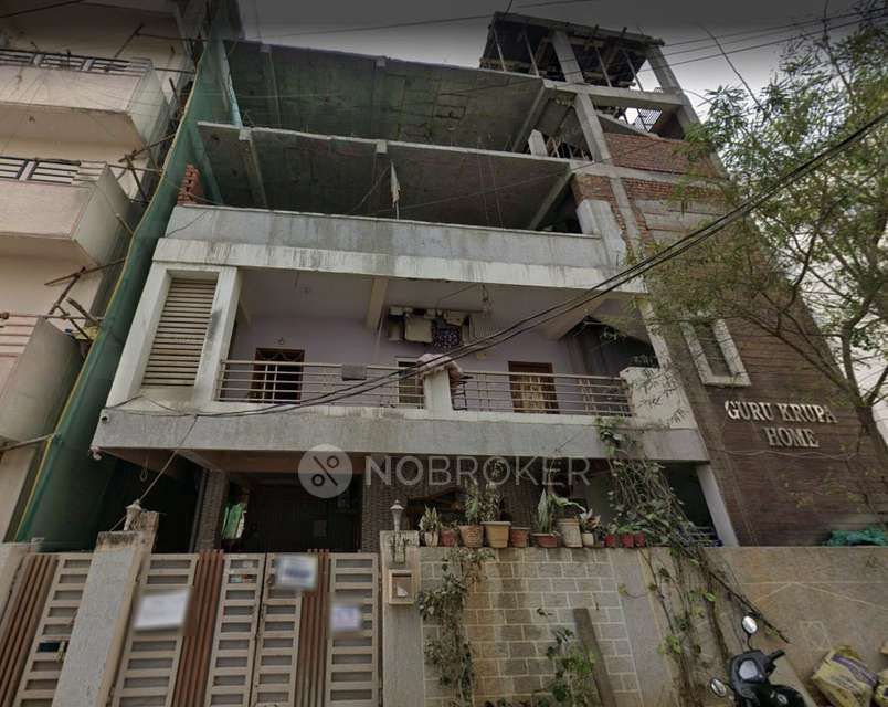 2 BHK Flat In Standalone Building  for Rent  In Narsingi
