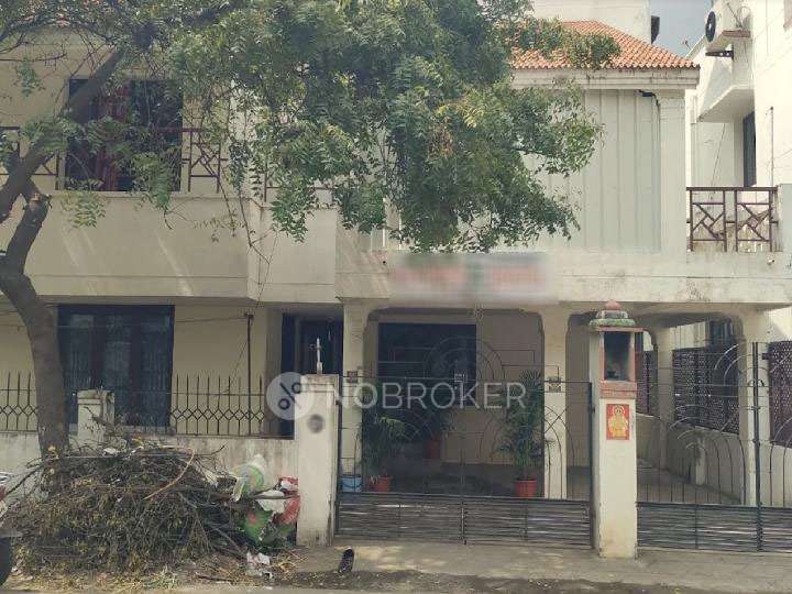 PG for Girls in Mogappair