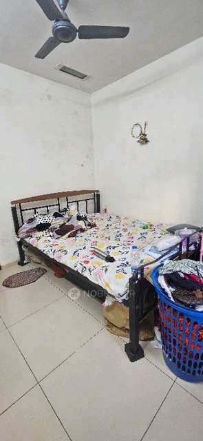 Single Room for Female In 2 BHK  In Moreshwar Krupa In Kanjurmarg East