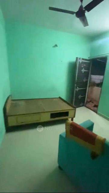 Shared Room for Female In 1 RK  In Jadhav Buildings In Phulenagar,