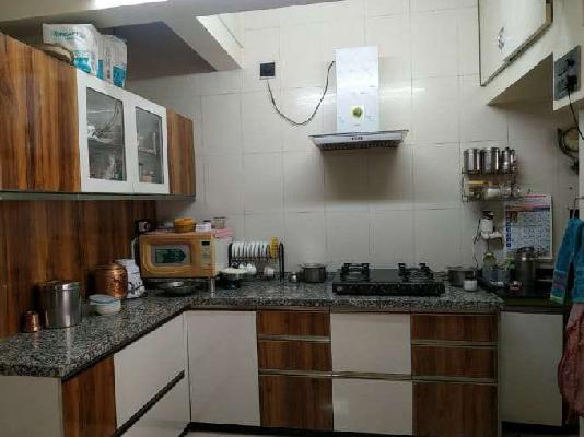 Shared Room for Female In 3 BHK  In Apartment In , Sadashiv Peth