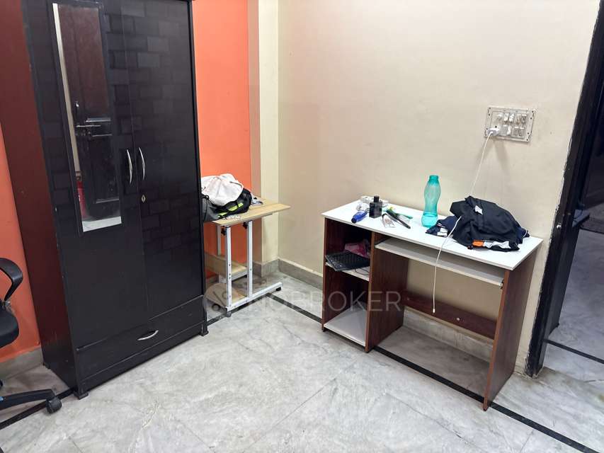 2 BHK Flat In Builder Floor for Rent  In Bhola Nath Nagar