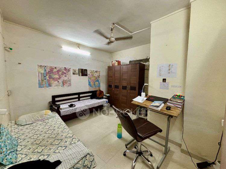 1 RK Flat In Kaushik Appartment For Sale  In Sadashiv Peth