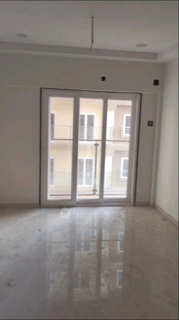 3 BHK Flat In Mhada Tower Unnat Nagar Goregaon West for Rent  In 5r9v+8hg, Unnat Nagar, Goregaon West, Mumbai, Maharashtra 400104, India