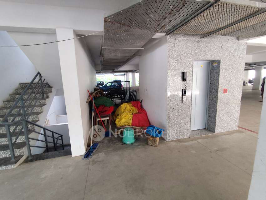 2 BHK Flat In Giridhari Home&#39; S  For Sale  In Kismatpur