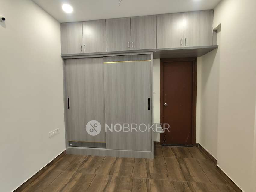 2 BHK Flat In Giridhari Home&#39; S  For Sale  In Kismatpur