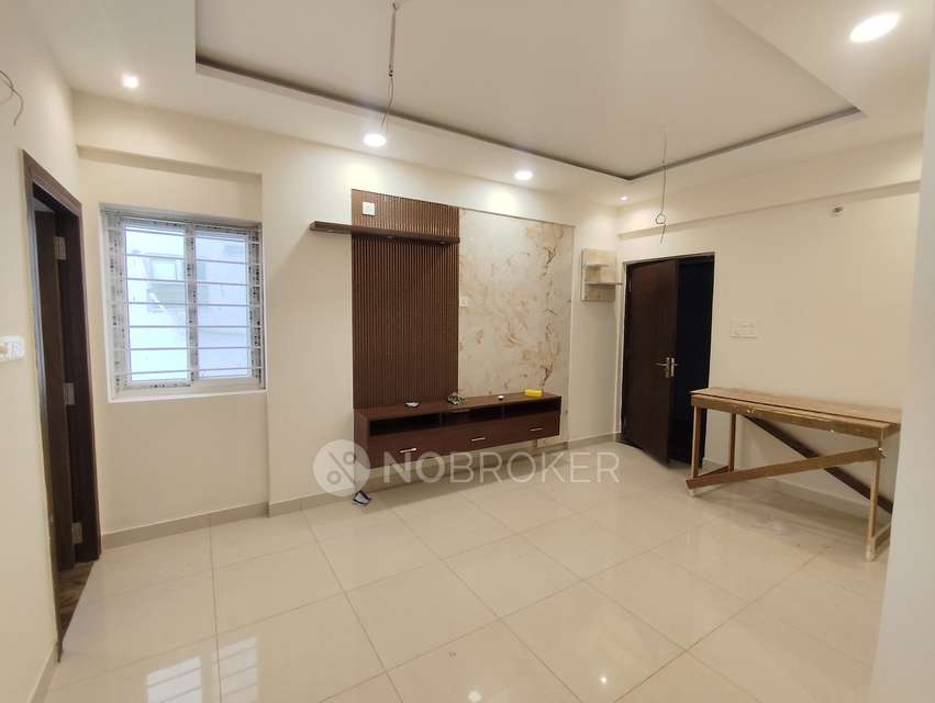 2 BHK Flat In Giridhari Home&#39; S  For Sale  In Kismatpur