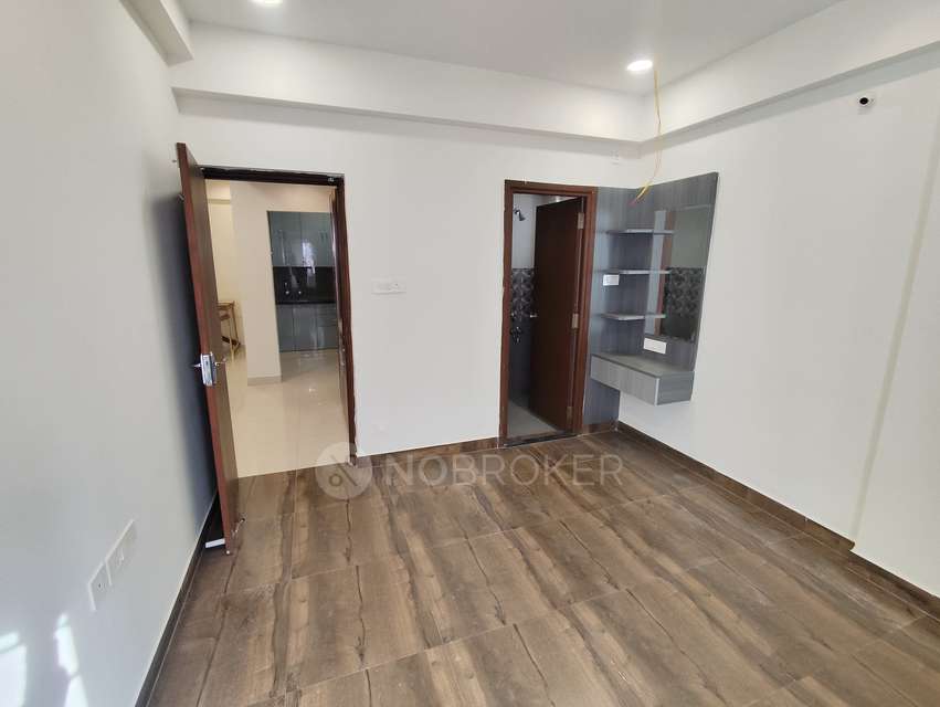 2 BHK Flat In Giridhari Home&#39; S  For Sale  In Kismatpur