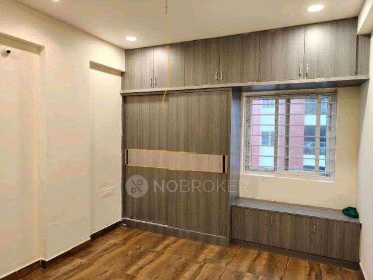 2 BHK Flat In Giridhari Home&#39; S  For Sale  In Kismatpur