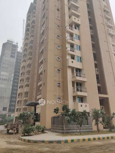 2 BHK Flat In Logix Blossom Greens for Rent  In Sector 143