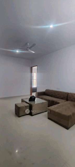 Single Room for Female In 2 BHK  In Sector 51 Road. Near Artemis Hospital In 240, Sector Rd, Sector 51, Gurugram, Haryana 122018, India