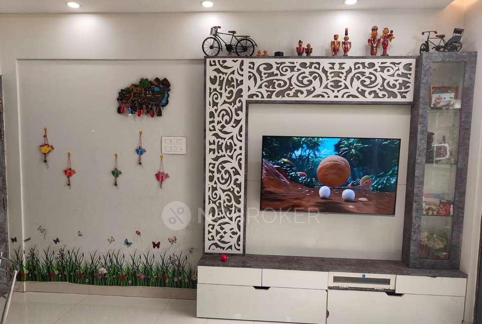 Single Room for Female In 2 BHK  In Kumar Corp Park Infinia In Fursungi