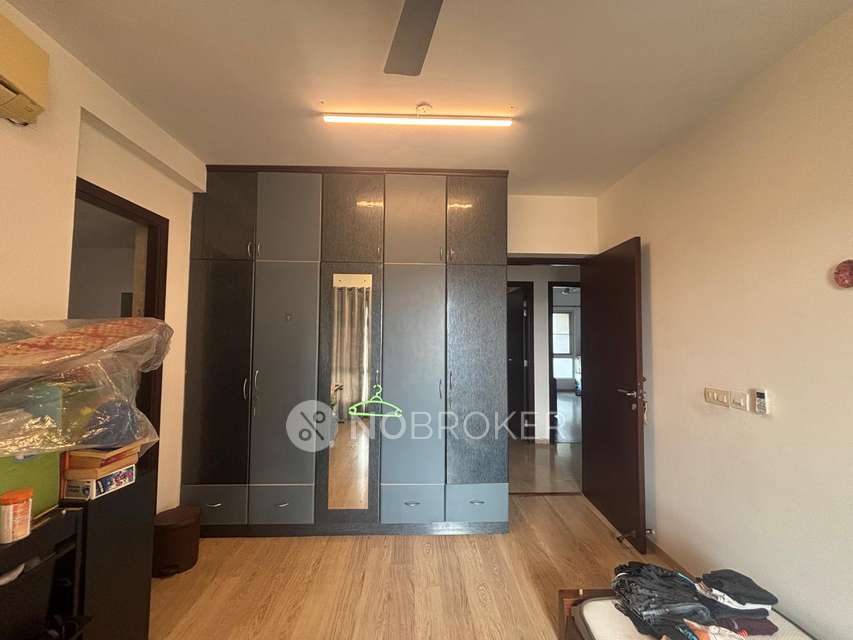 4 BHK Flat In Hiranandani Greenwood for Rent  In Egattur