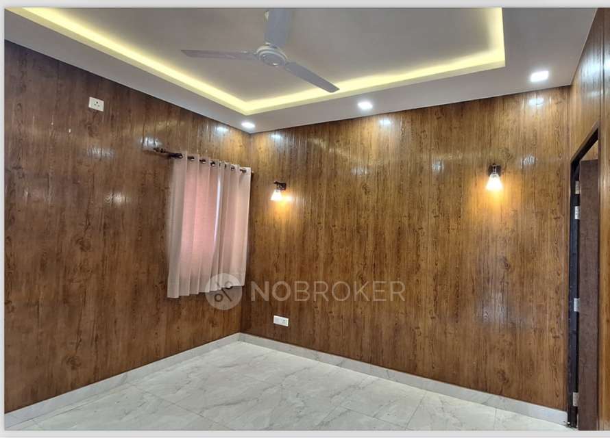 1 BHK Flat In Sb for Rent  In Sarvapriya Vihar