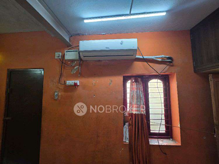 1 BHK House for Rent  In Maduravoyal