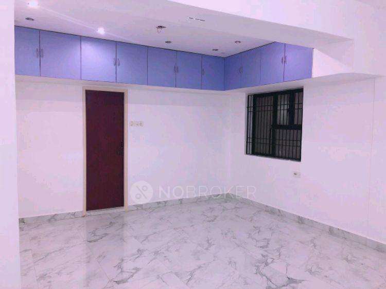2 BHK Flat In Om Laxmi Apartment for Rent  In Saligramam