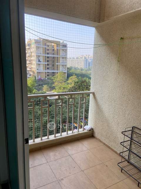 2 BHK Flat In Palladium Plus for Rent  In Dhanori