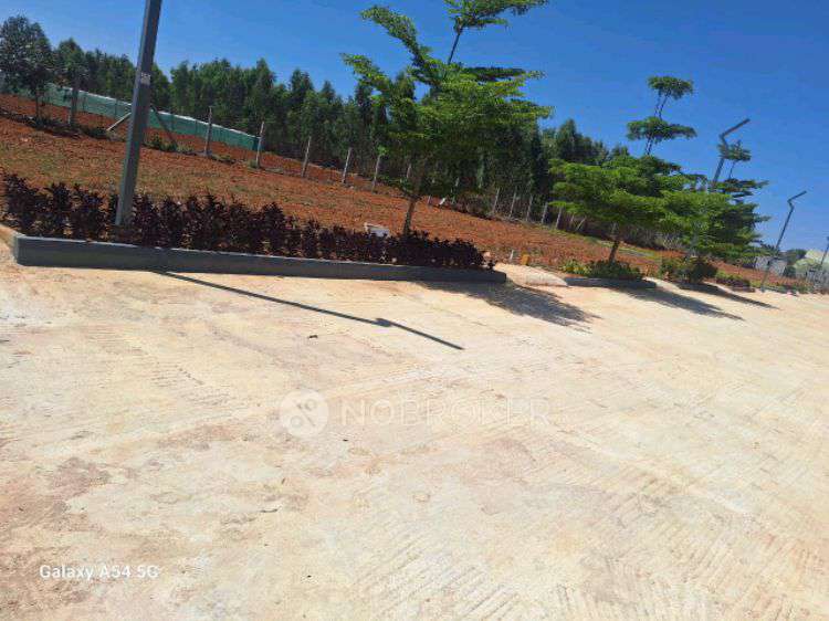 Plot For Sale  In Kns Bhavathi Silver Wood Sd In Academy Block, St Joseph&#39;s High School, Sh 87, Weaver Colony, Hompalaghatta, Karnataka 562106, India