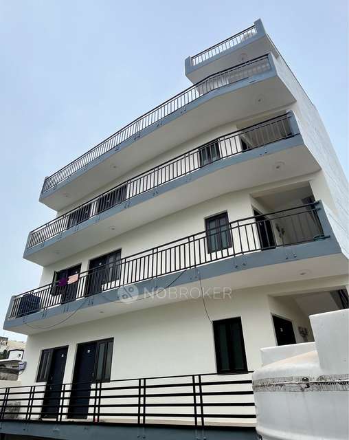 1 RK Flat In Standalone Building  for Rent  In Aya Nagar