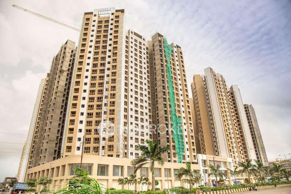 1 BHK Flat In Sunteck Westworld For Sale  In Naigoan East