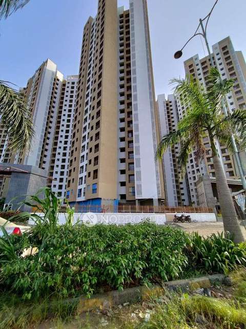 1 BHK Flat In Sunteck Westworld For Sale  In Naigoan East