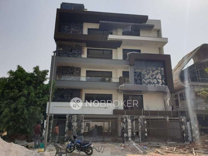 4 BHK House for Rent  In Sector 82