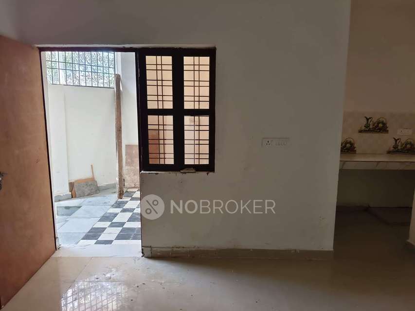 1 RK Flat In Dahiya Niwa for Rent  In Sector 104