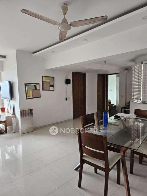2 BHK Flat In The Majestic For Sale  In Prabhadevi