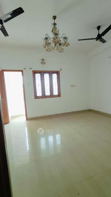 2 BHK Flat In Shanthinivas For Sale  In Madambakkam