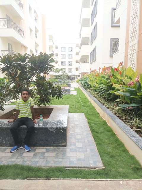 2 BHK Flat In Neeladri Sarovaram For Sale  In Neeladri Sarovaram