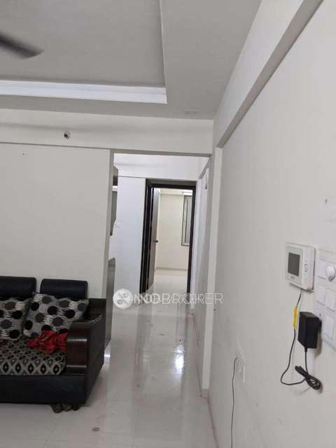2 BHK Flat In Tulip Apartment For Sale  In Tathawade