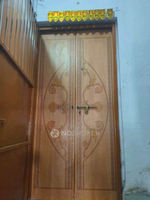 2 BHK Flat In Ishwar Apts, Bhusari Colony,opp.ekalvya College,kothrud,pune 38 for Rent  In 81229, Subarao Kadam Rd, Bharati Nagar, Kothrud, Pune, Maharashtra 411038, India