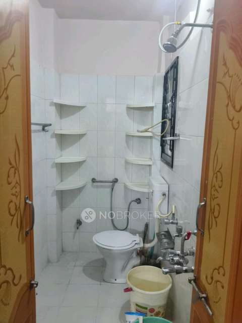 2 BHK Flat In Ishwar Apts, Bhusari Colony,opp.ekalvya College,kothrud,pune 38 for Rent  In 81229, Subarao Kadam Rd, Bharati Nagar, Kothrud, Pune, Maharashtra 411038, India