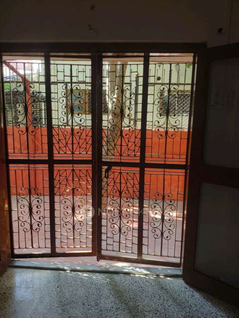 2 BHK Flat In Ishwar Apts, Bhusari Colony,opp.ekalvya College,kothrud,pune 38 for Rent  In 81229, Subarao Kadam Rd, Bharati Nagar, Kothrud, Pune, Maharashtra 411038, India