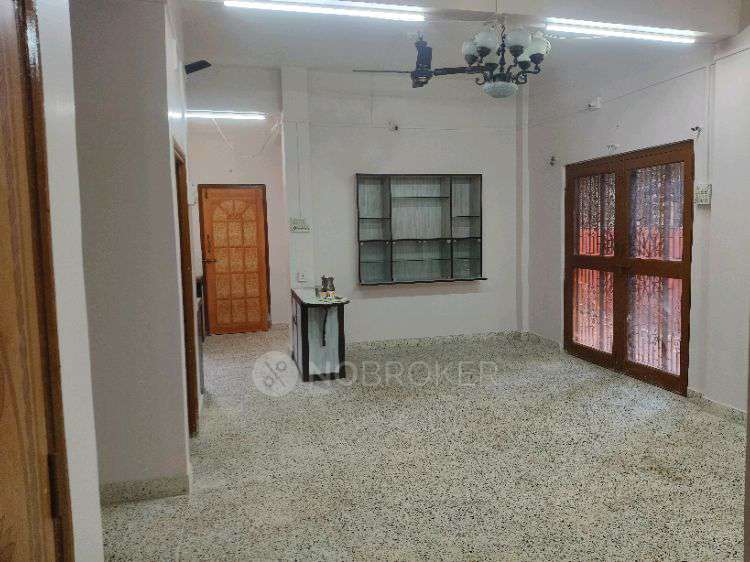 2 BHK Flat In Ishwar Apts, Bhusari Colony,opp.ekalvya College,kothrud,pune 38 for Rent  In 81229, Subarao Kadam Rd, Bharati Nagar, Kothrud, Pune, Maharashtra 411038, India