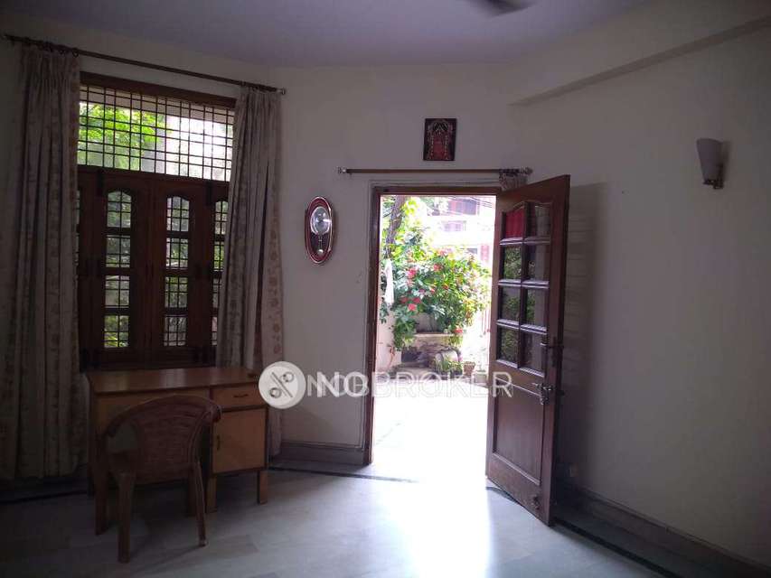 4+ BHK House For Sale  In Sector 23